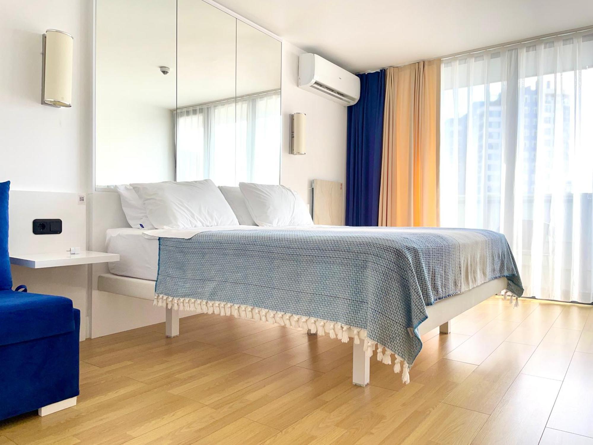 Sky Apartments Батумі Екстер'єр фото