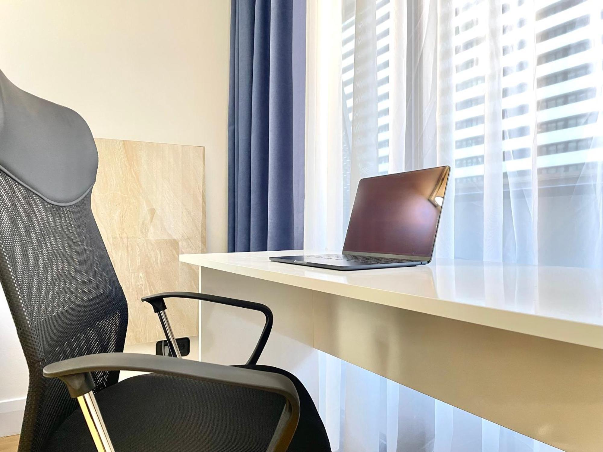 Sky Apartments Батумі Екстер'єр фото