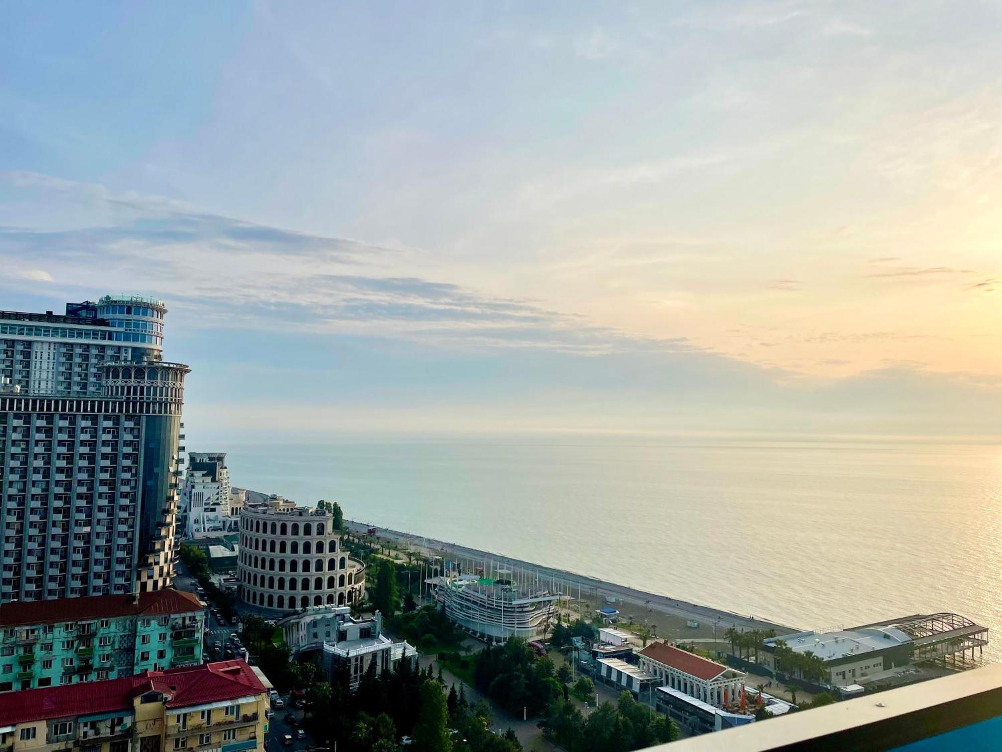 Sky Apartments Батумі Екстер'єр фото