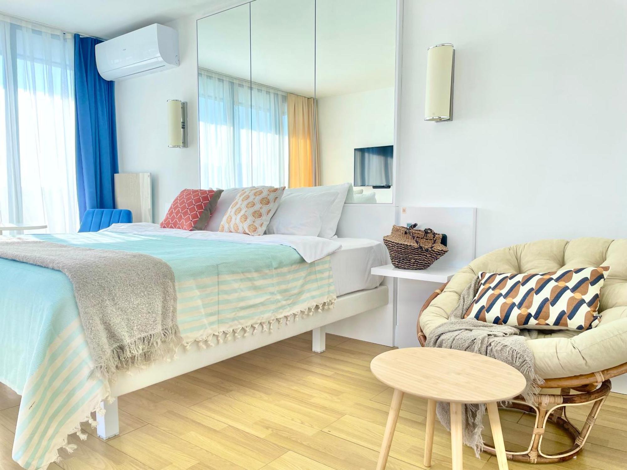 Sky Apartments Батумі Екстер'єр фото